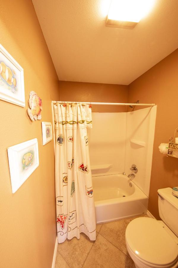 Relax At Our Beach Haven - Pet Friendly Galveston Exterior foto